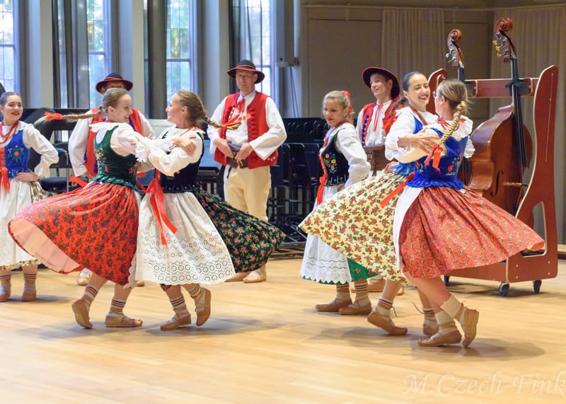 Występ Grupy  LASOWIACY Polonijny Zespół Tańca w dniu 30.09.2024 w Basel.