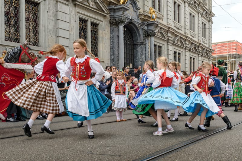 Przemarsz grupy Lasowiacy przez ulice Zurichu 30.06.2024
