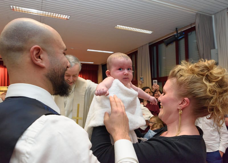 Chrzest w czasie Wielkanocy 2025