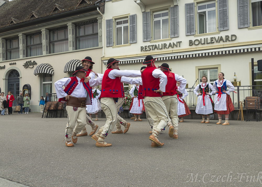 Auftritt der Polnische Tanzgruppe Lasowiacy am 22. April 2023