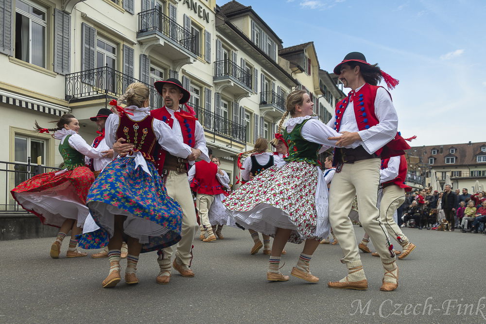 Auftritt der Polnische Tanzgruppe Lasowiacy am 22. April 2023