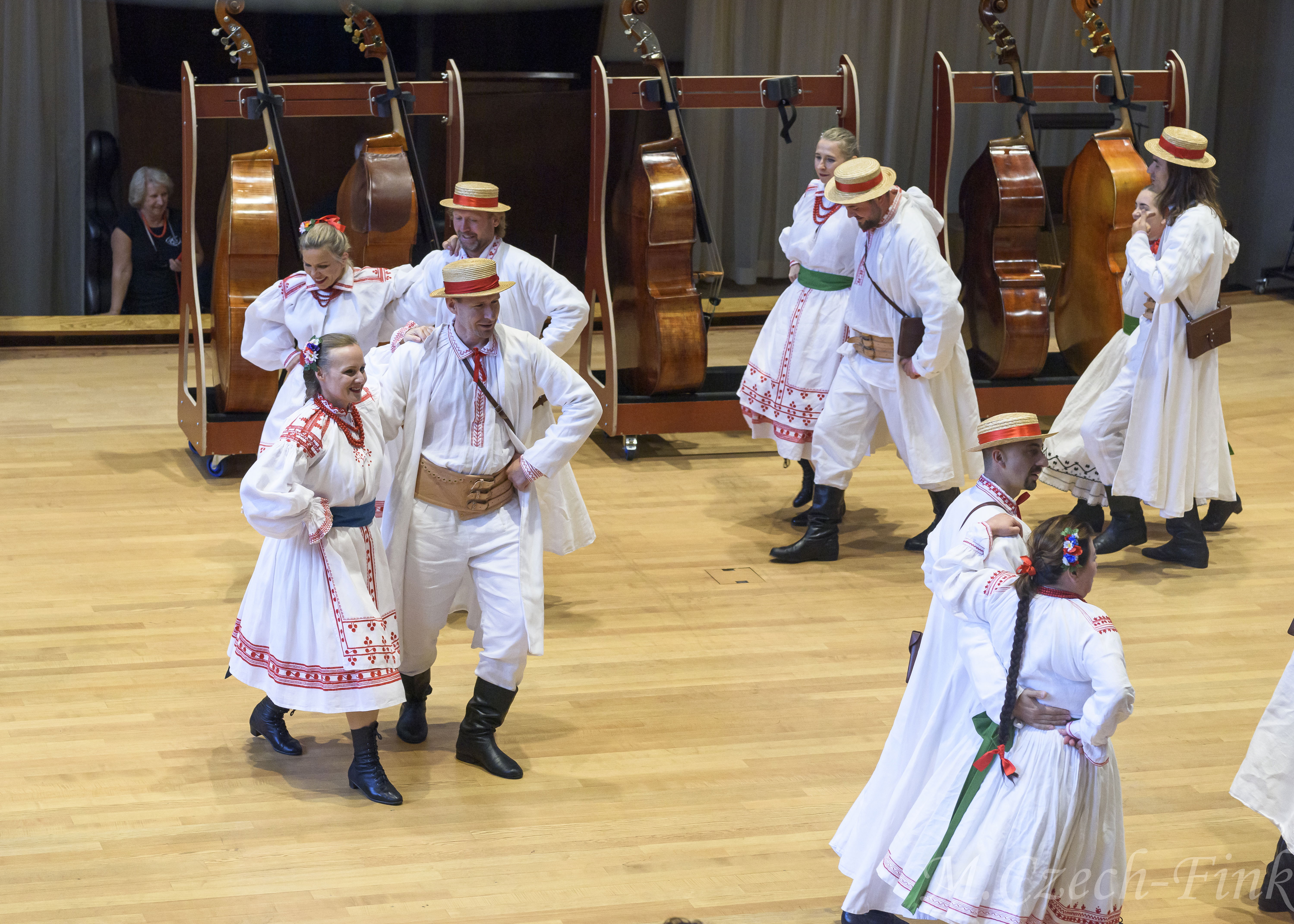Auftritt des polnischen Tanzensembles LASOWIACY am 30. September 2024 in Basel.