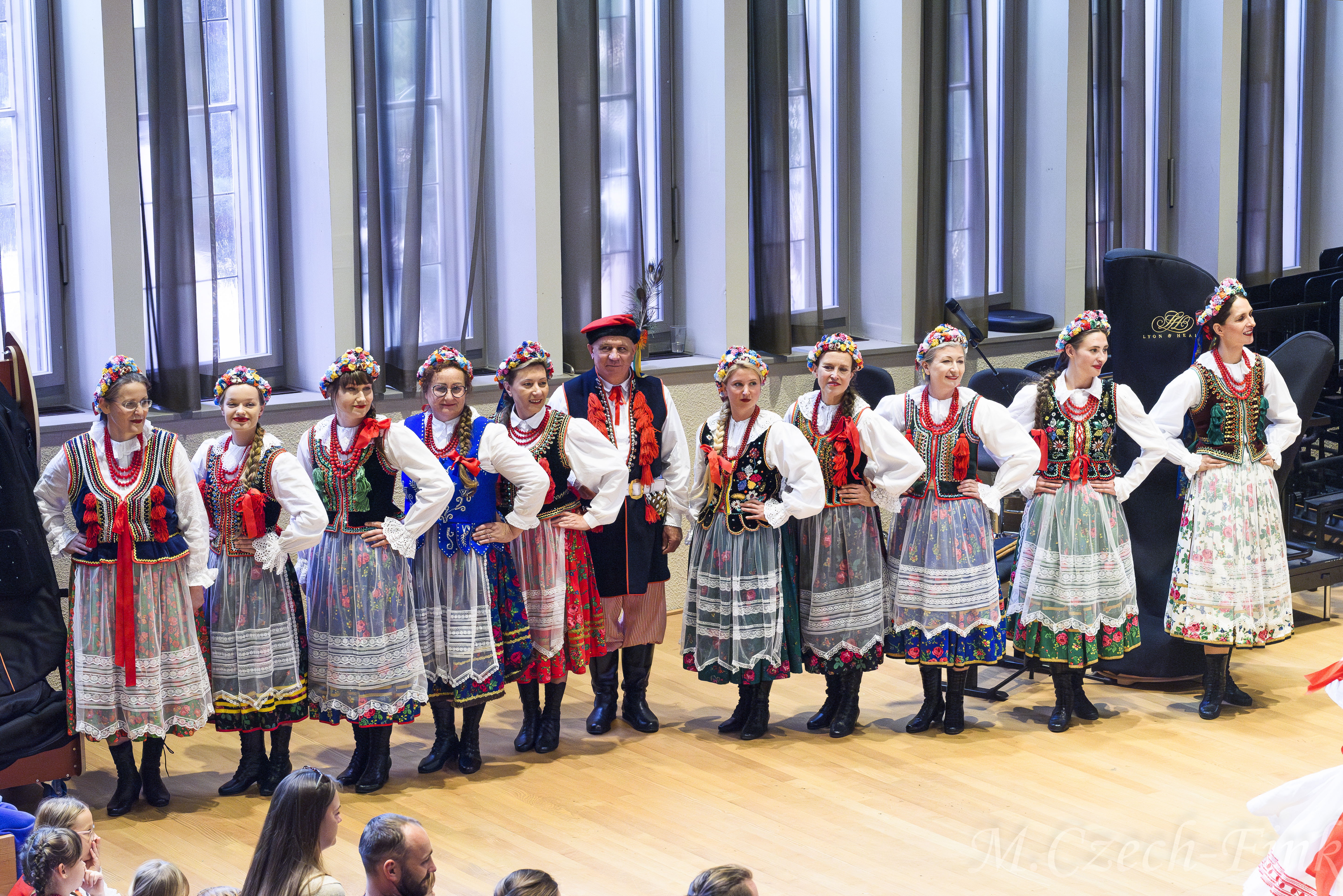 Auftritt des polnischen Tanzensembles LASOWIACY am 30. September 2024 in Basel.