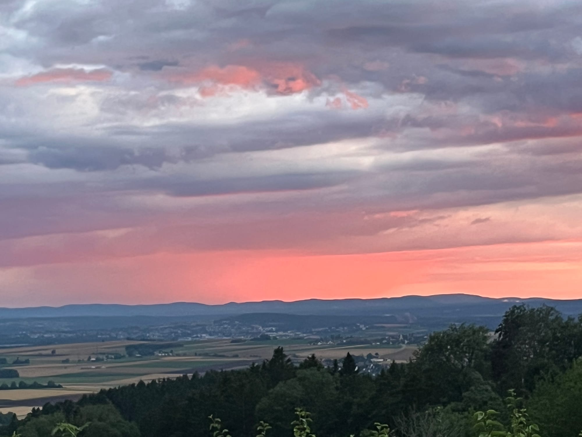 Genießen Sie die Aussicht, direkt von der Terrasse aus
