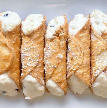 Freshly Pipped Large Cannoli
