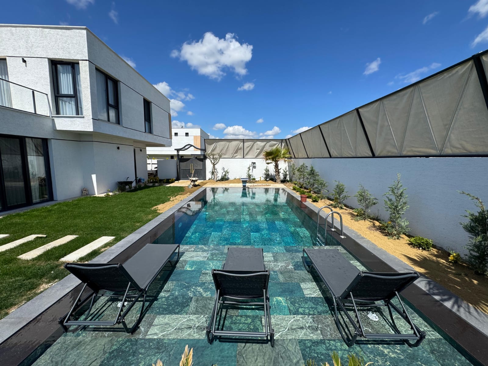 Betonarme Taşmalı Sistem Havuz Yapımı