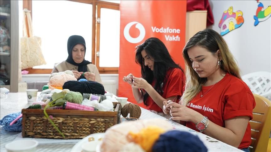Vodafone Gönüllüleri'nden "Dijital Benim İşim" projesine destek