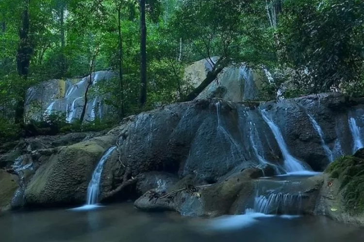 Air Terjun Manyandar