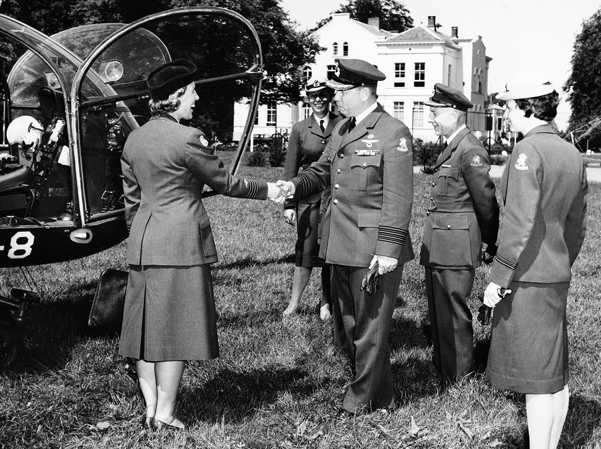 Helikopter landingsplaats achter villa