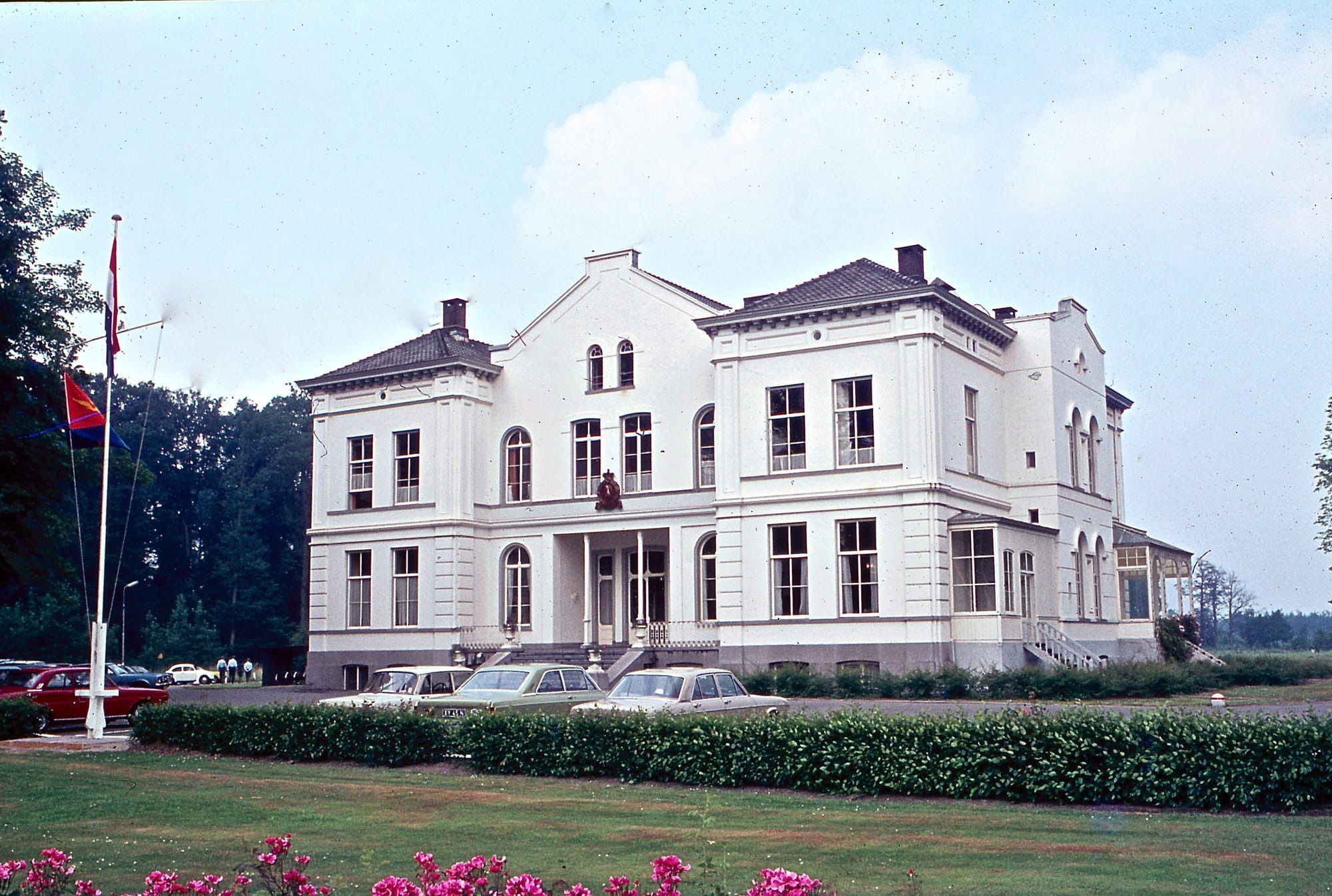 1953