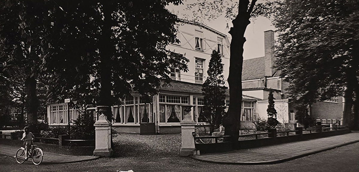1958
