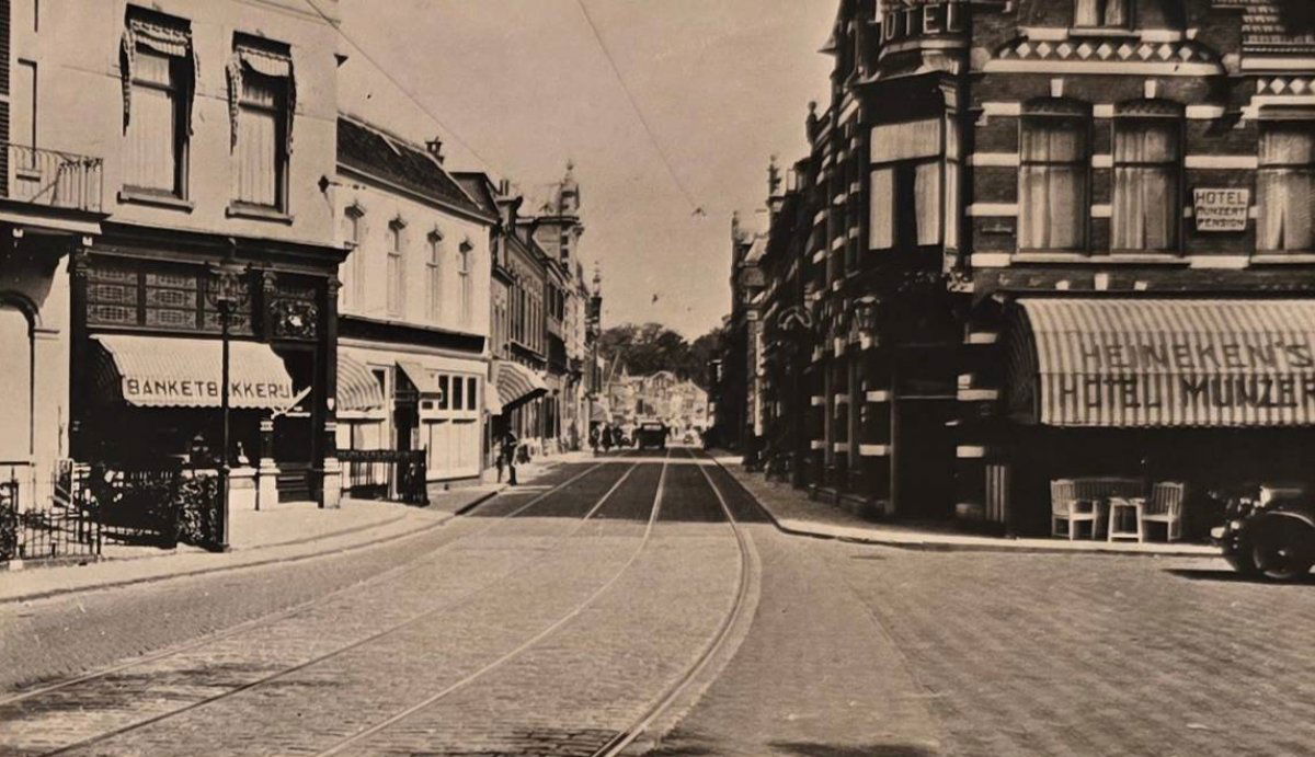 1923 Hotel Victoria