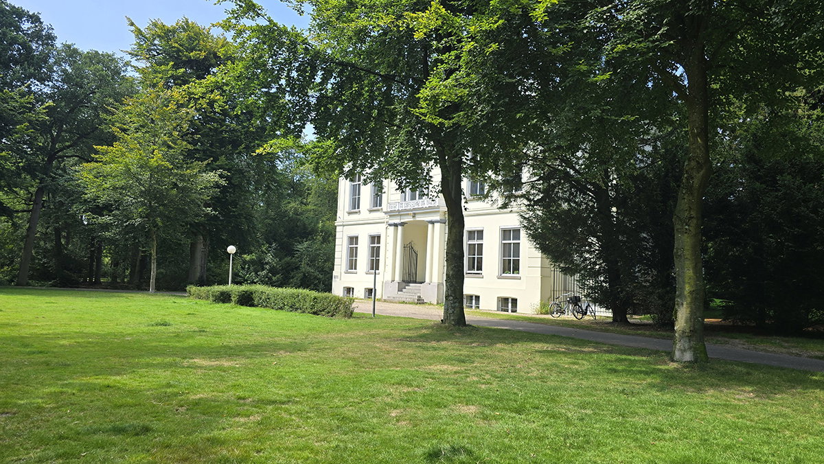 Achterzijde huis.