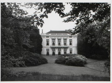 1910 The Brink house of Van Beuningen