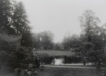 1910 Serpentinevijver