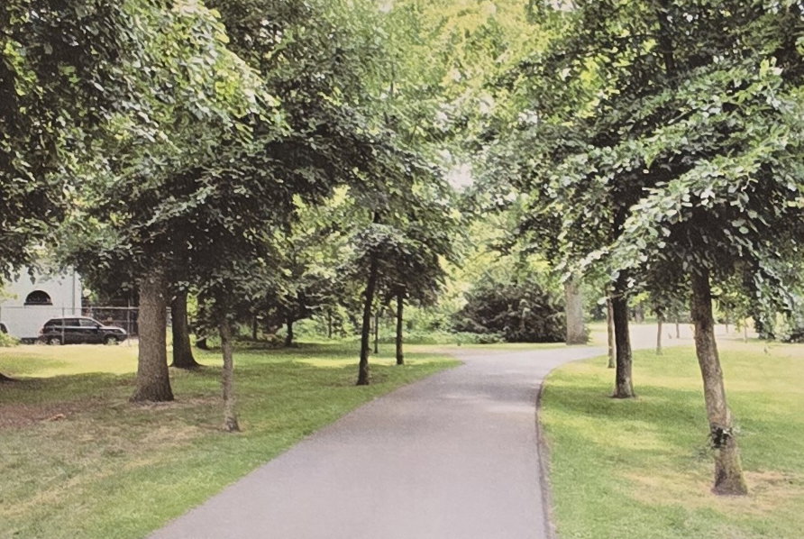 2010 Toegangsweg met links koetshuis