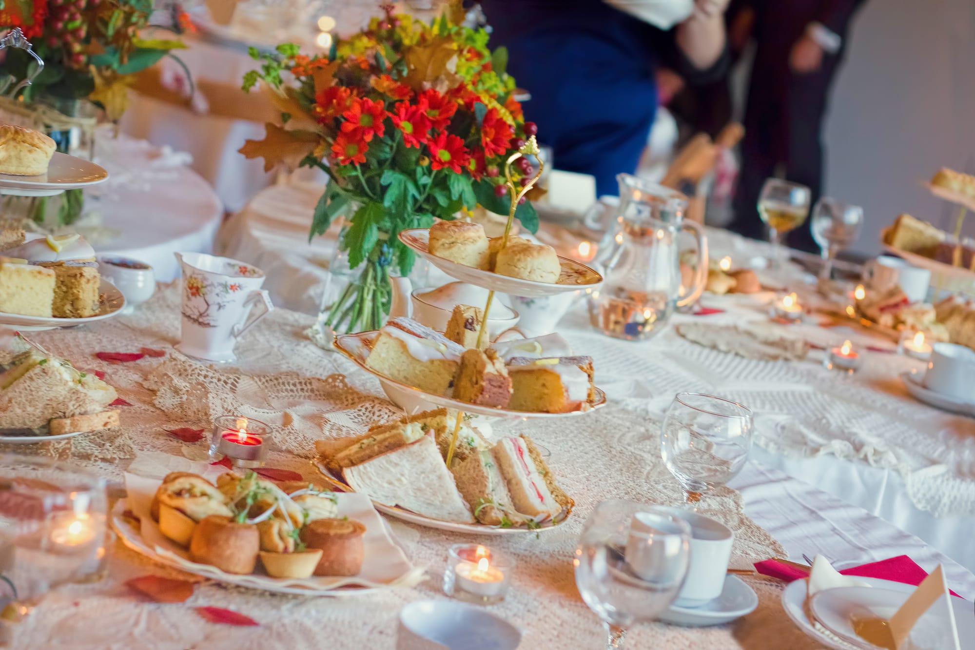 Group Table Teatime