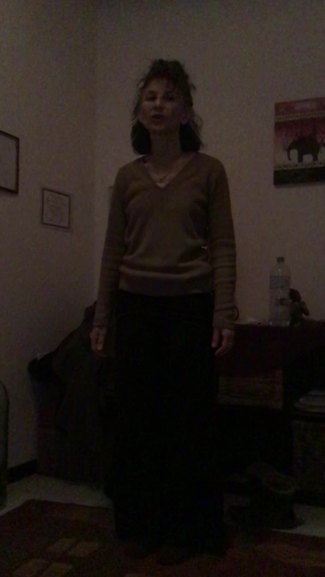 Lion d'or guette au loin