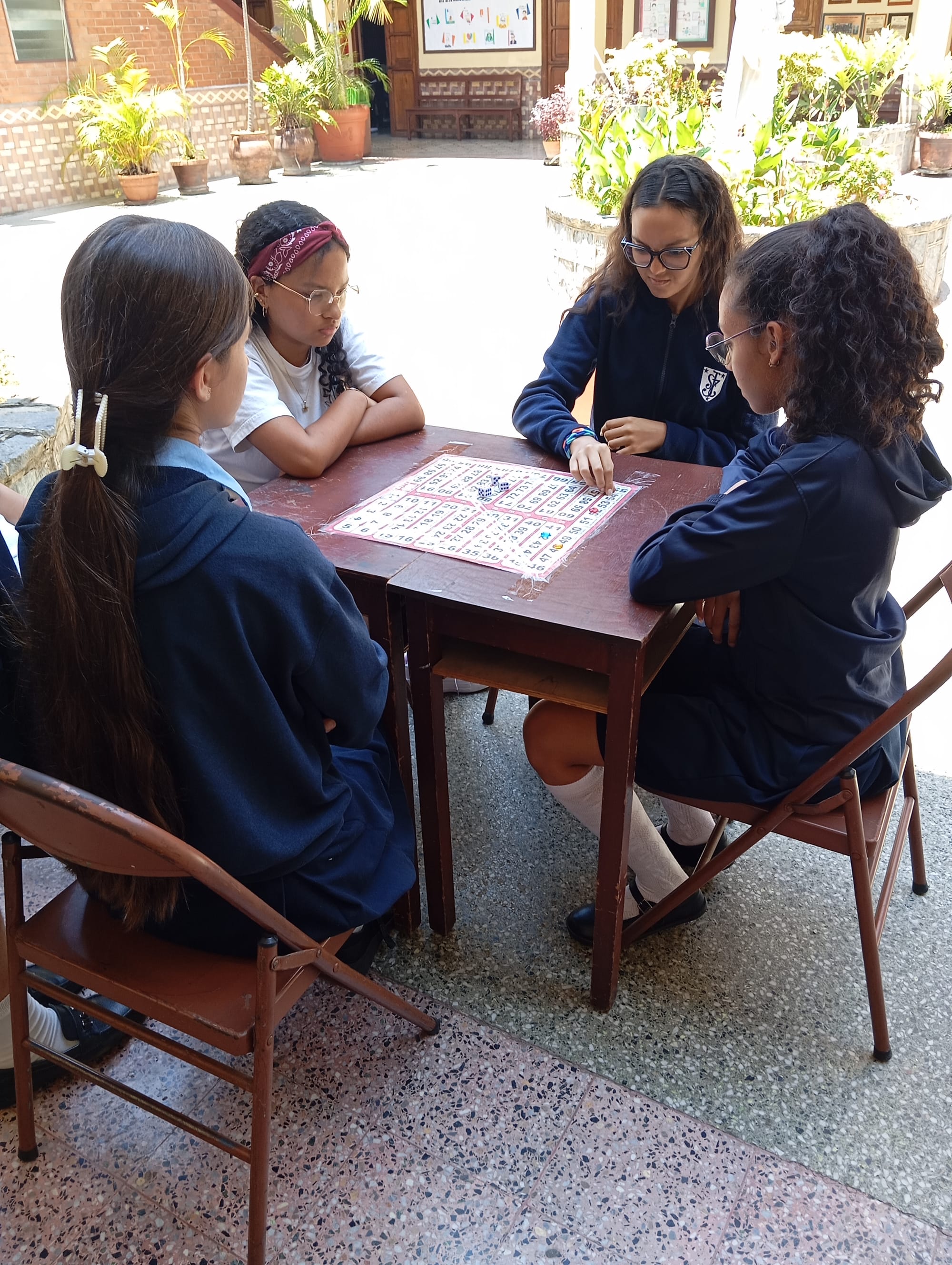 Con Alta atracción y conección, fusiona educación, ejercicio mental y entretenimiento de forma sencilla, efectiva y novedosa