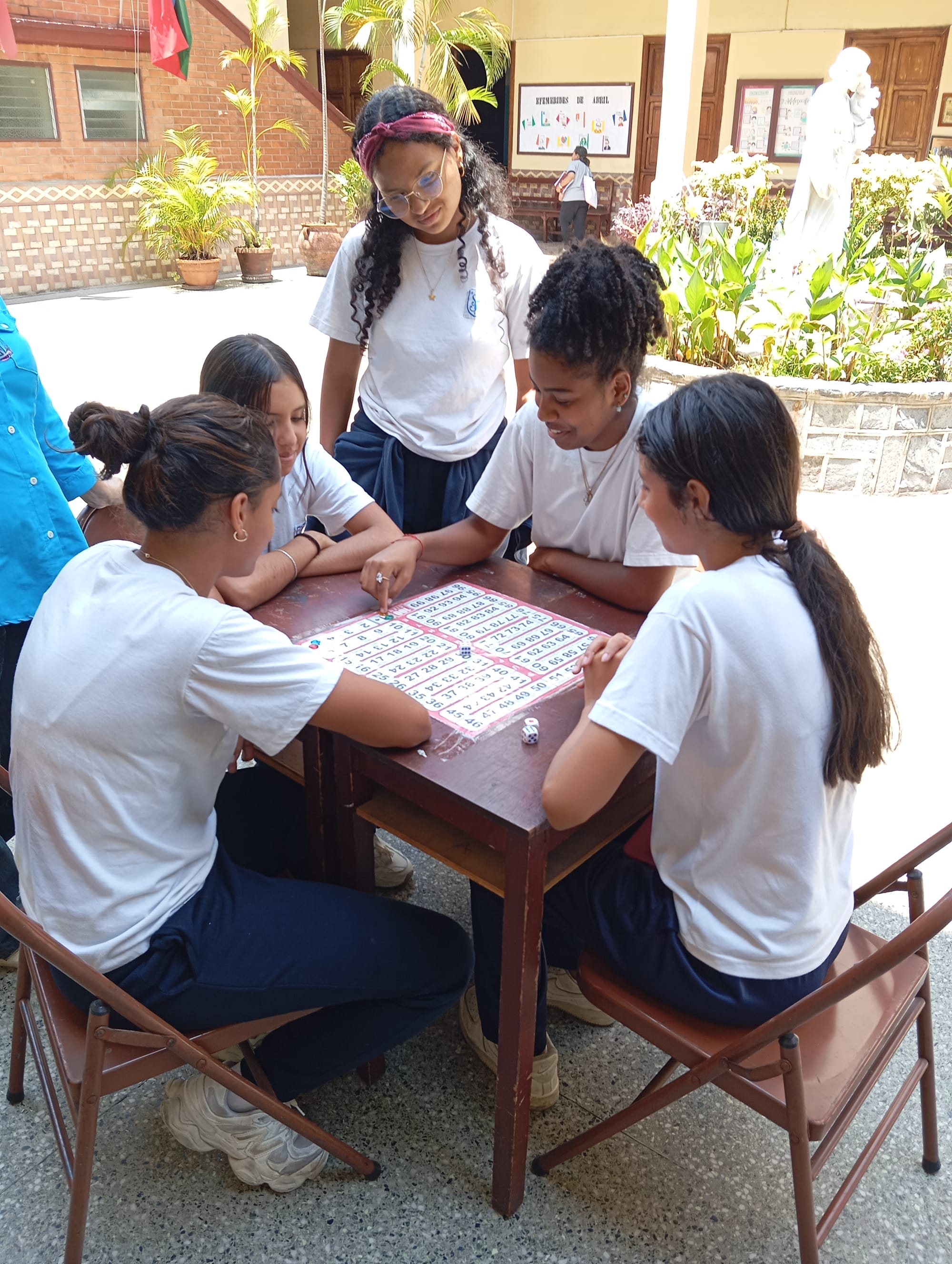 Con Alta atracción y conección, fusiona educación, ejercicio mental y entretenimiento de forma sencilla, efectiva y novedosa