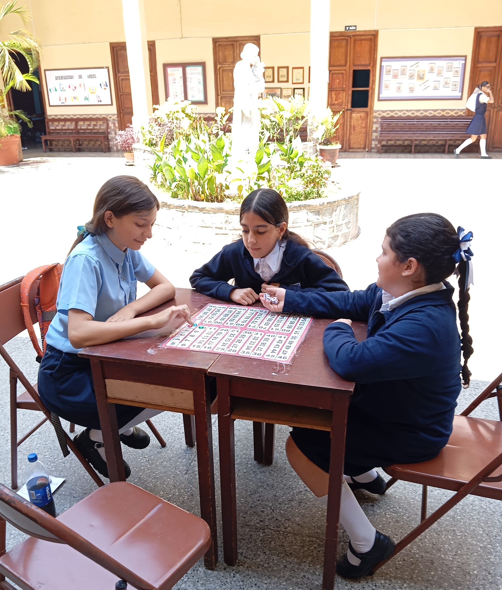 Con Alta atracción y conección, fusiona educación, ejercicio mental y entretenimiento de forma sencilla, efectiva y novedosa