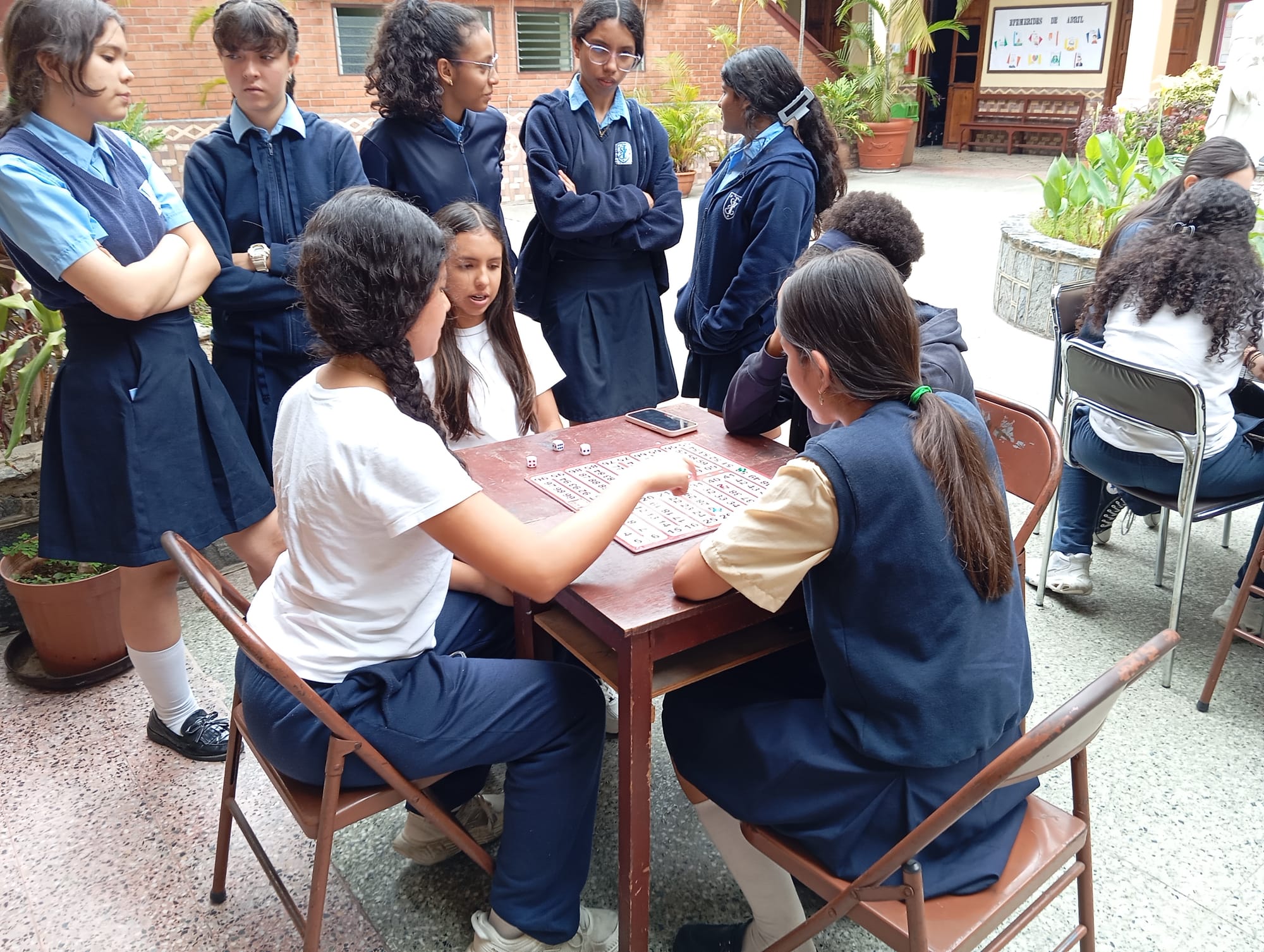 Con Alta atracción y conección, fusiona educación, ejercicio mental y entretenimiento de forma sencilla, efectiva y novedosa