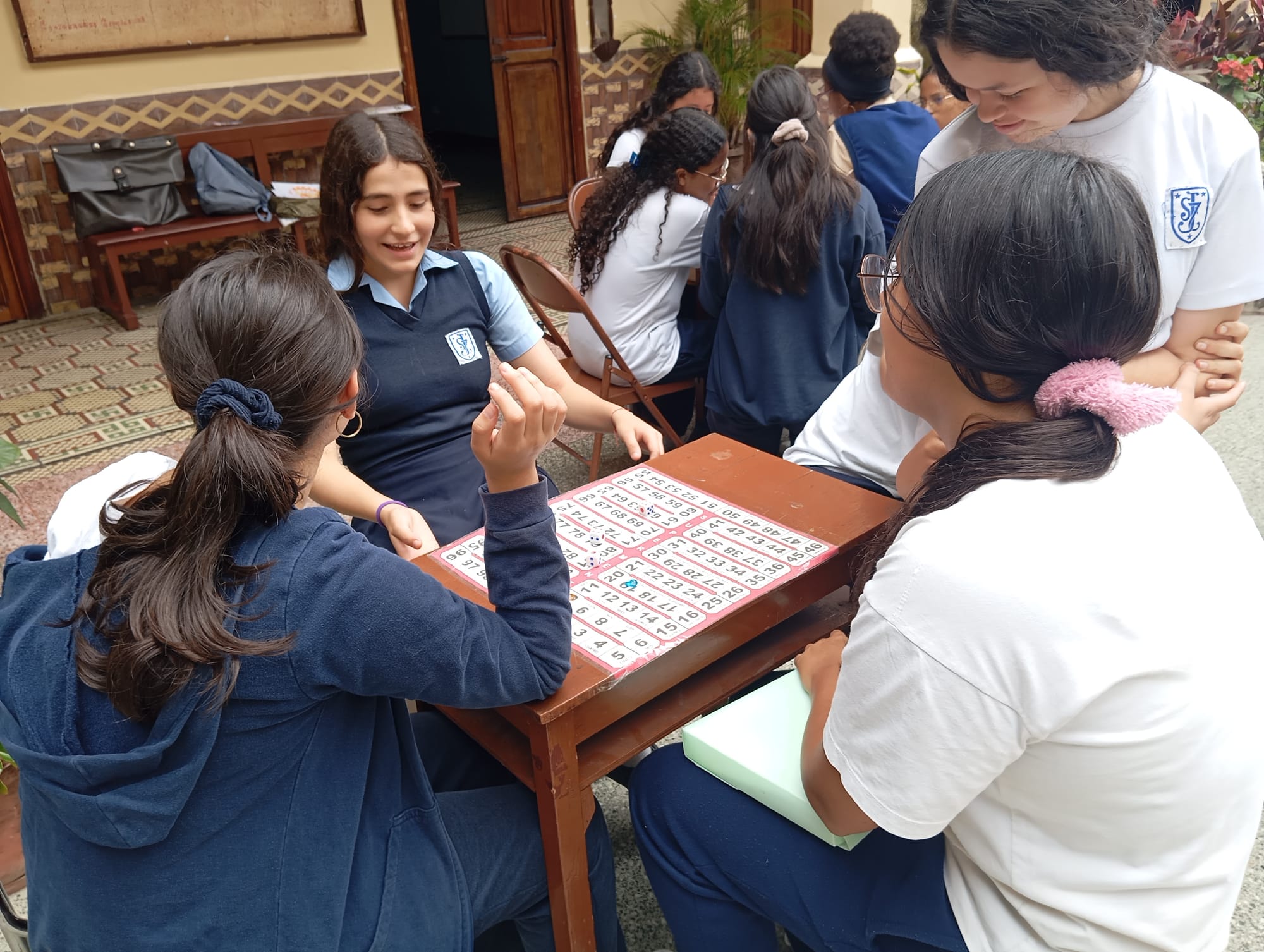 Con Alta atracción y conección, fusiona educación, ejercicio mental y entretenimiento de forma sencilla, efectiva y novedosa