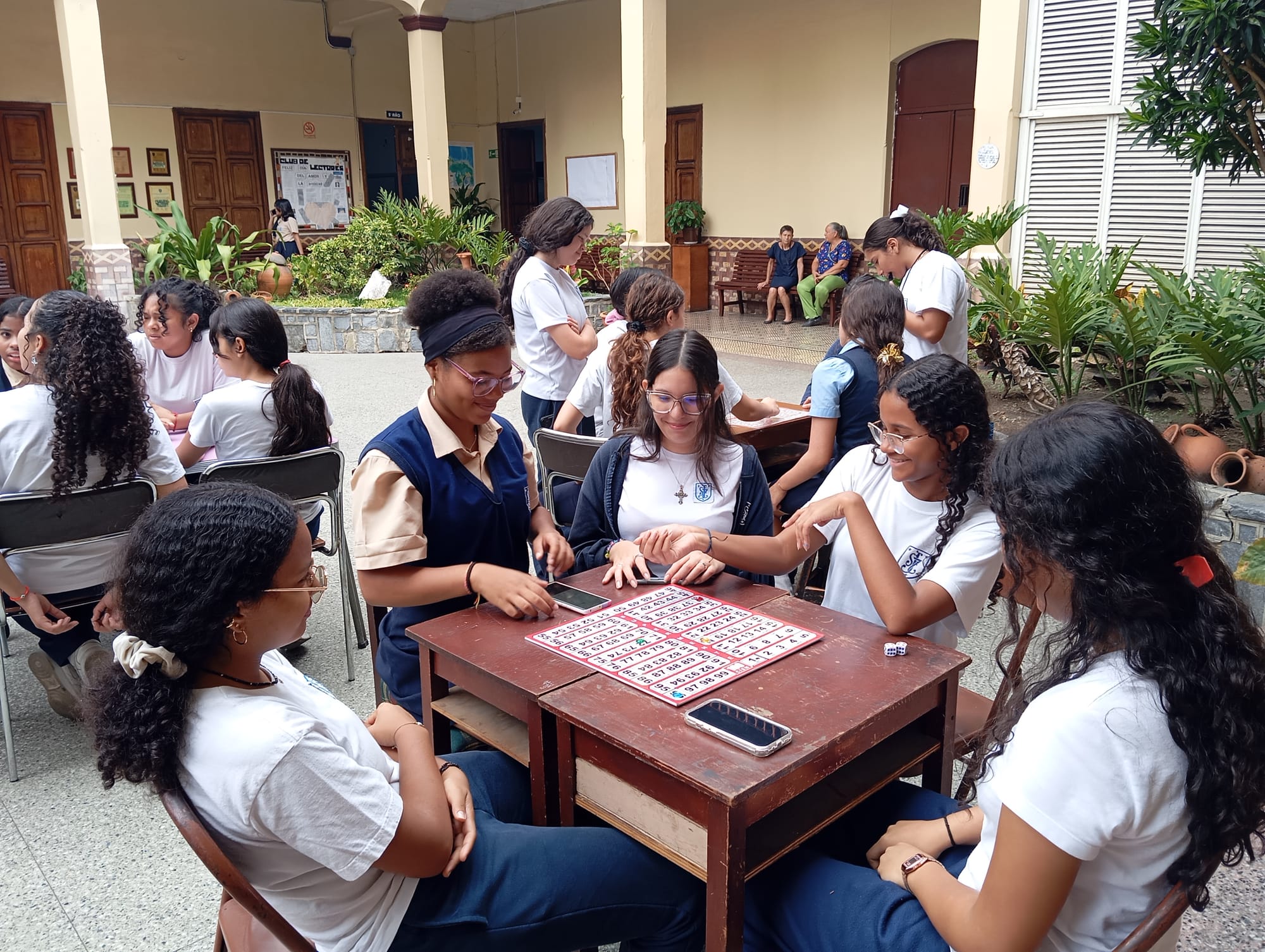 Con Alta atracción y conección, fusiona educación, ejercicio mental y entretenimiento de forma sencilla, efectiva y novedosa
