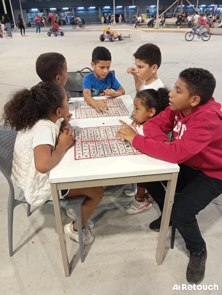 Con Alta atracción y conección, fusiona educación, ejercicio mental y entretenimiento de forma sencilla, efectiva y novedosa