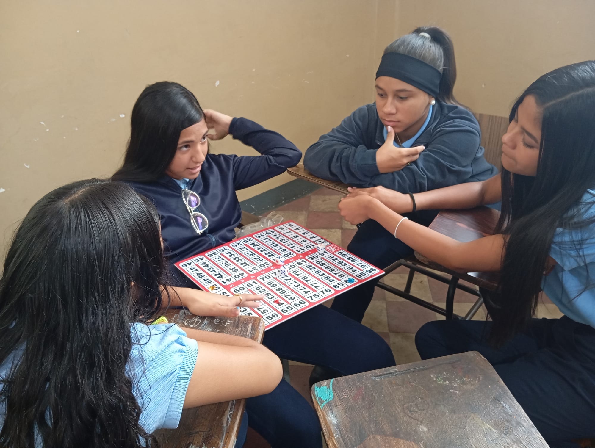 Con Alta atracción y conección, fusiona educación, ejercicio mental y entretenimiento de forma sencilla, efectiva y novedosa