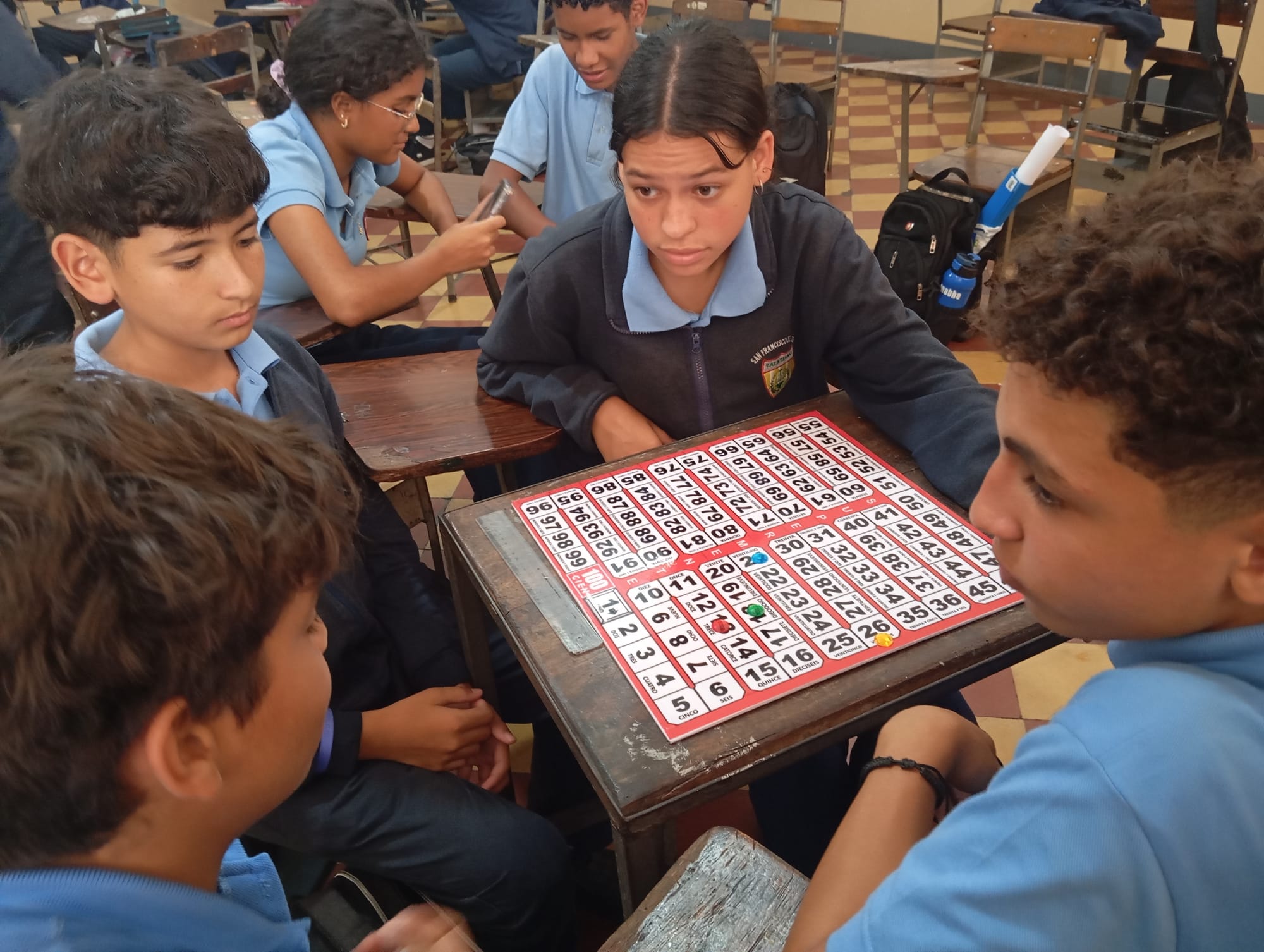 Con Alta atracción y conección, fusiona educación, ejercicio mental y entretenimiento de forma sencilla, efectiva y novedosa
