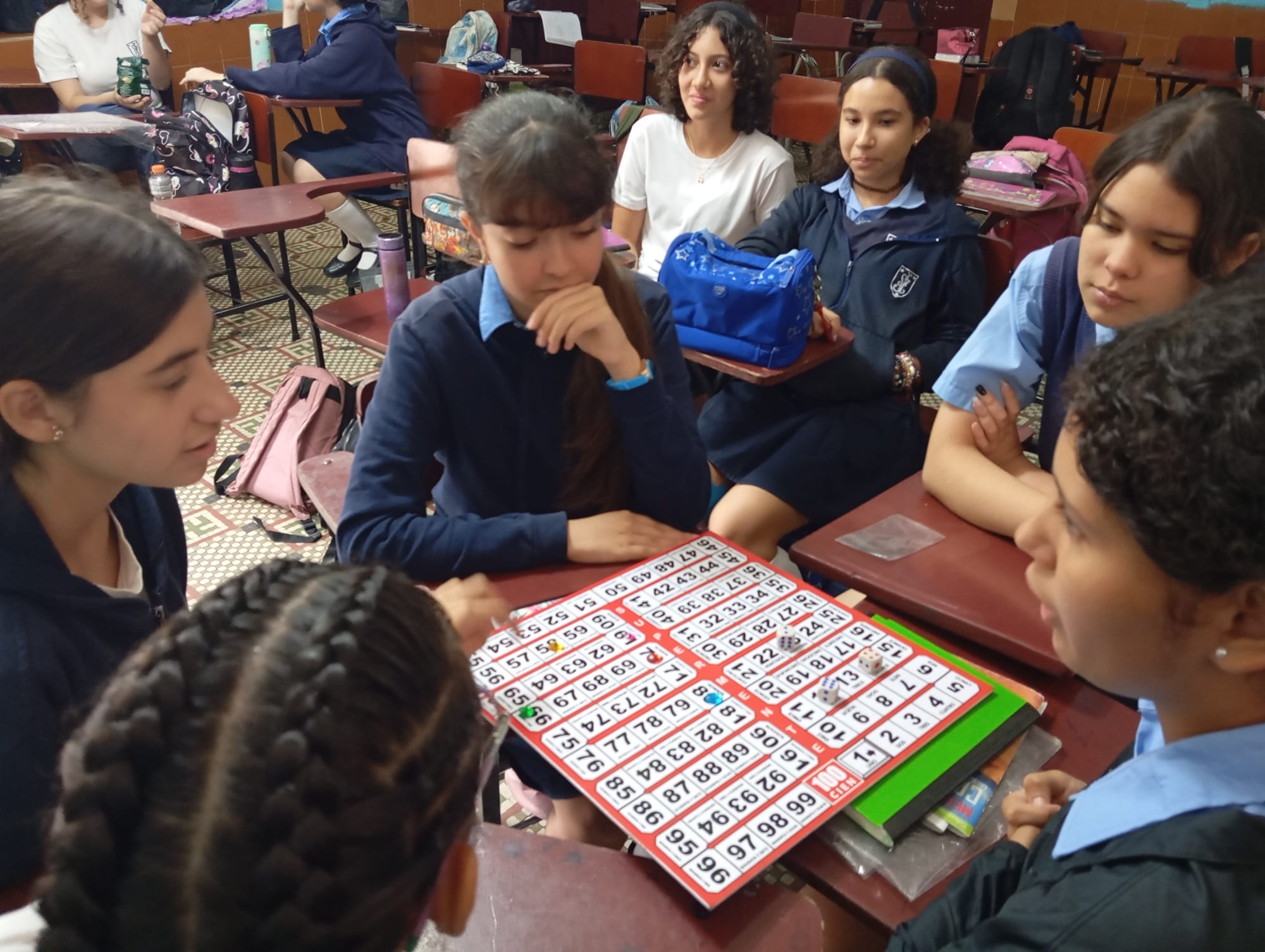 Con Alta atracción y conección, fusiona educación, ejercicio mental y entretenimiento de forma sencilla, efectiva y novedosa