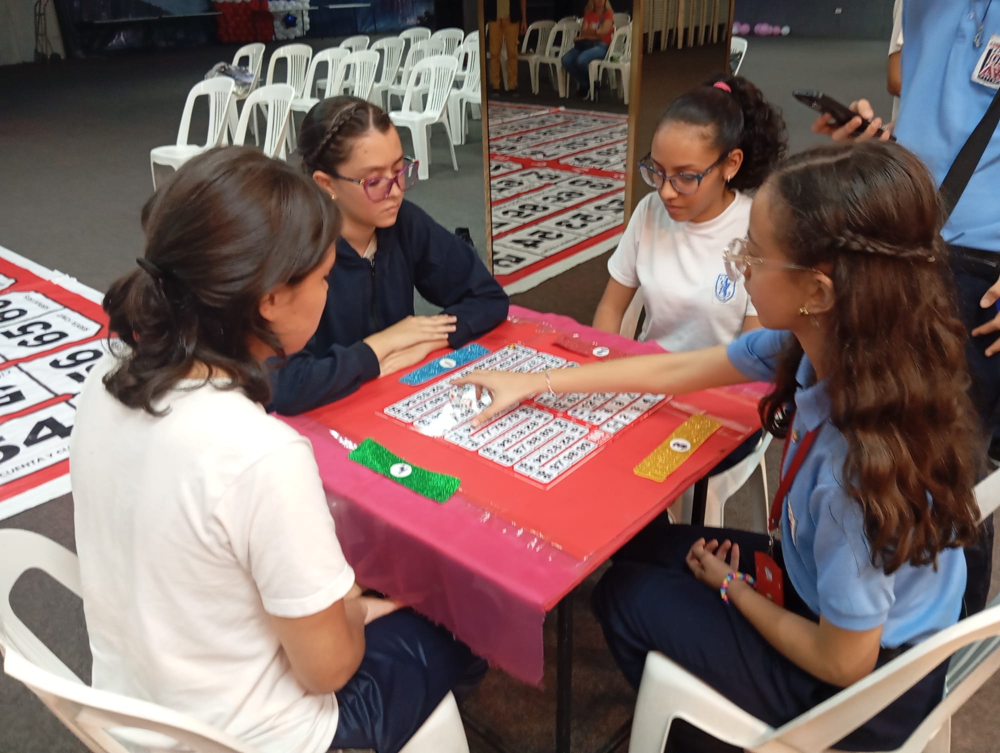 Con Alta atracción y conección, fusiona educación, ejercicio mental y entretenimiento de forma sencilla, efectiva y novedosa