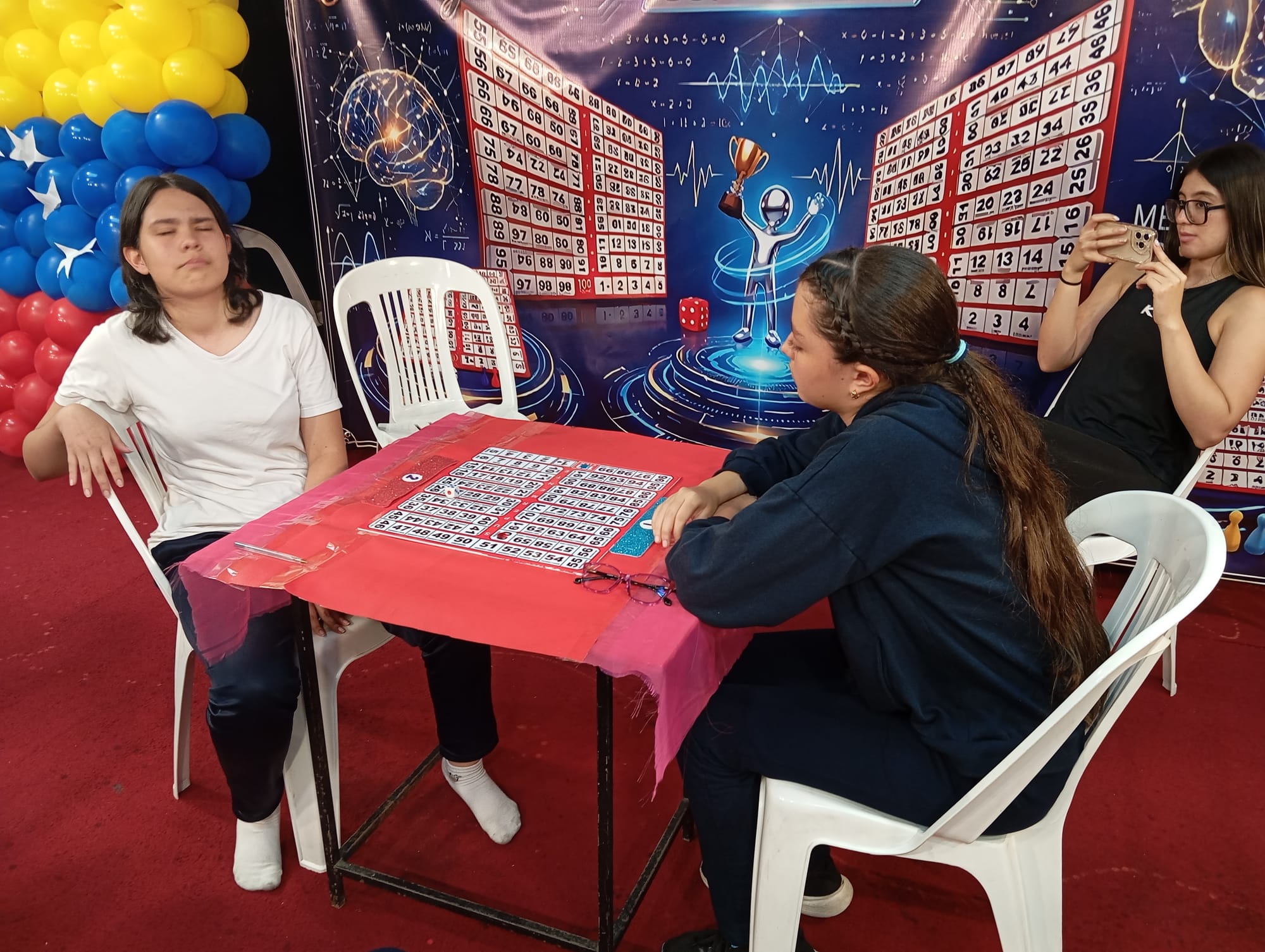 Con Alta atracción y conección, fusiona educación, ejercicio mental y entretenimiento de forma sencilla, efectiva y novedosa