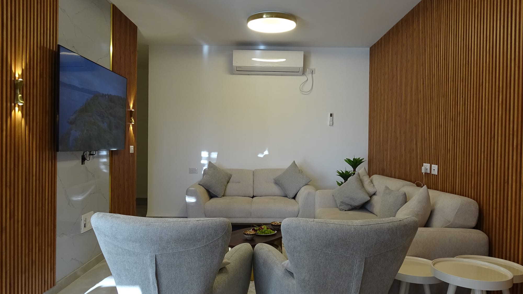 BASIC HOUSE - SHEFA-AMR