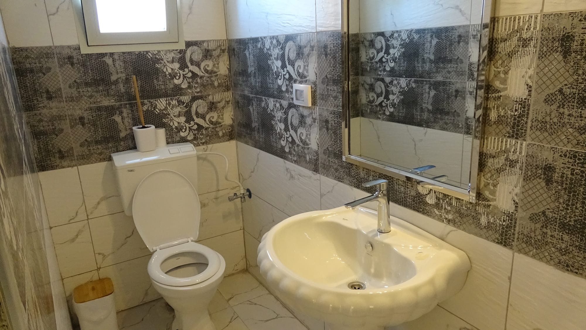 CLASSIC HOUSE - EVELIN