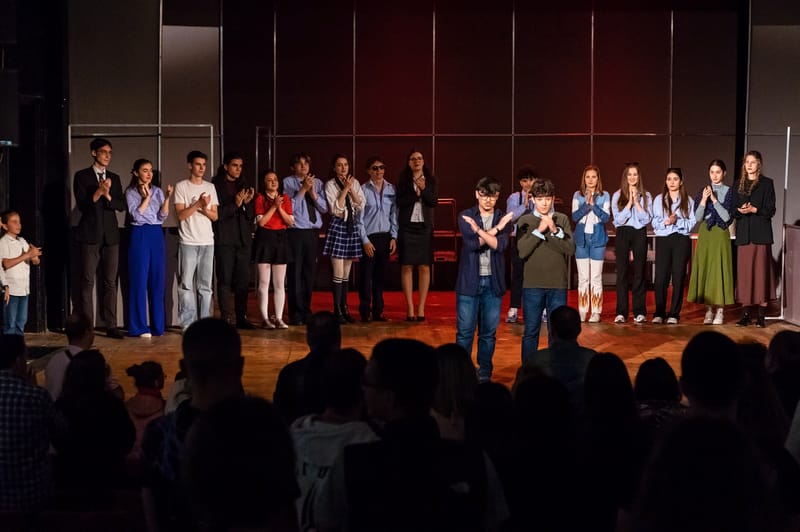 Театралните искри в Казанлък горят за втори пореден ден