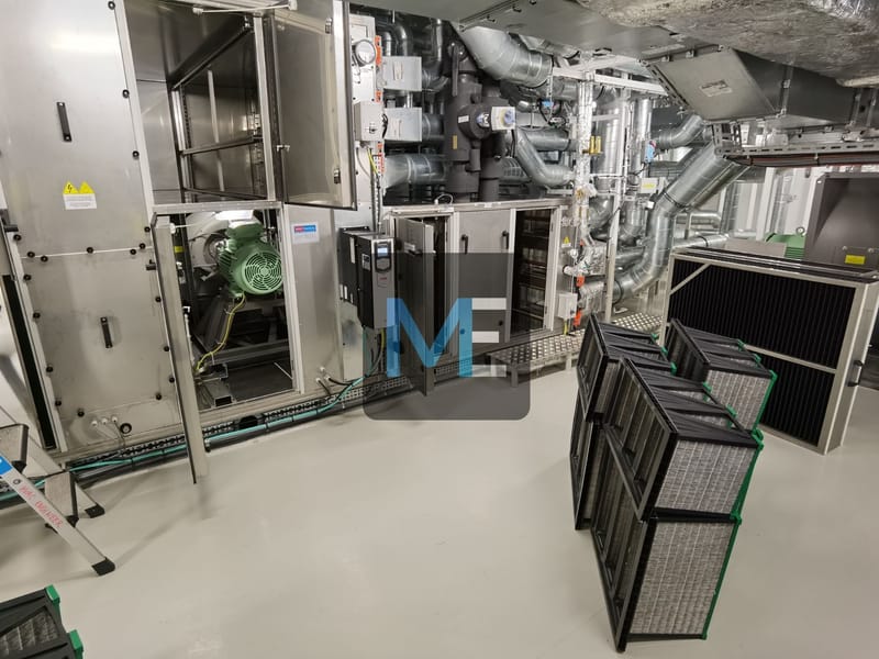 Пълно обслужване на климатични камери за Хотели, Търговски помещение, Заводи и промишлени предприятия, Яхти и Кораби.