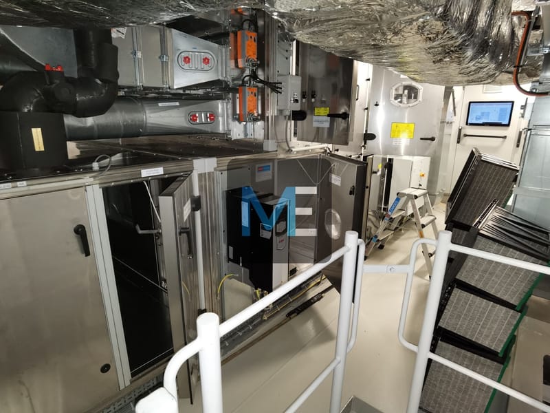 Пълно обслужване на климатични камери за Хотели, Търговски помещение, Заводи и промишлени предприятия, Яхти и Кораби.