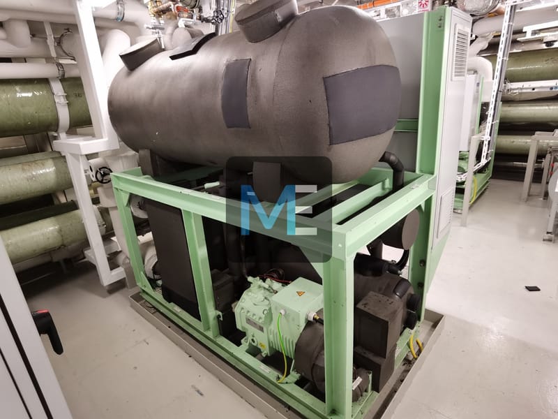 Боядисване на Изолация за Хладилни и Климатични системи.