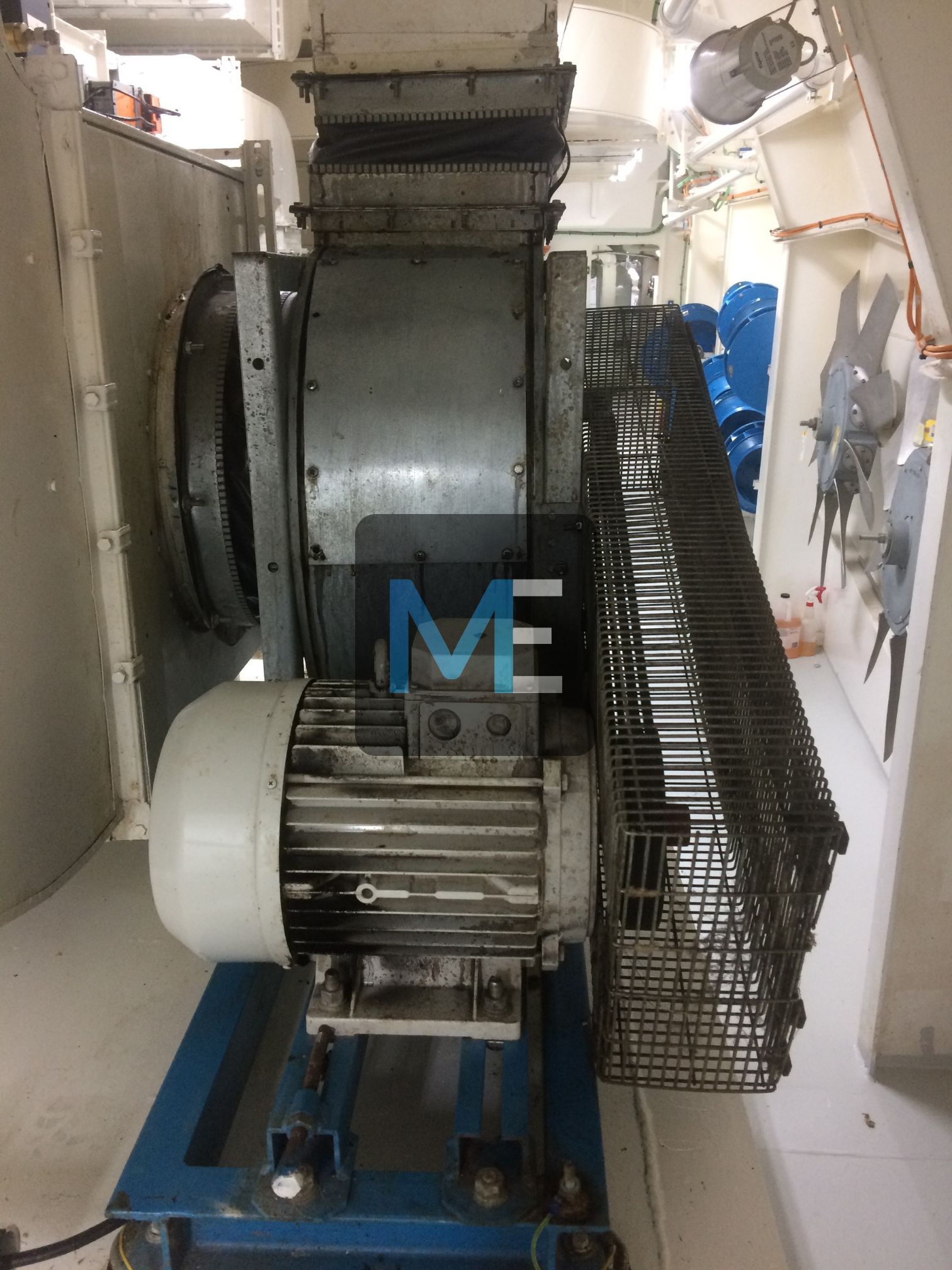 Repair of kitchen (galley) exhaust fan