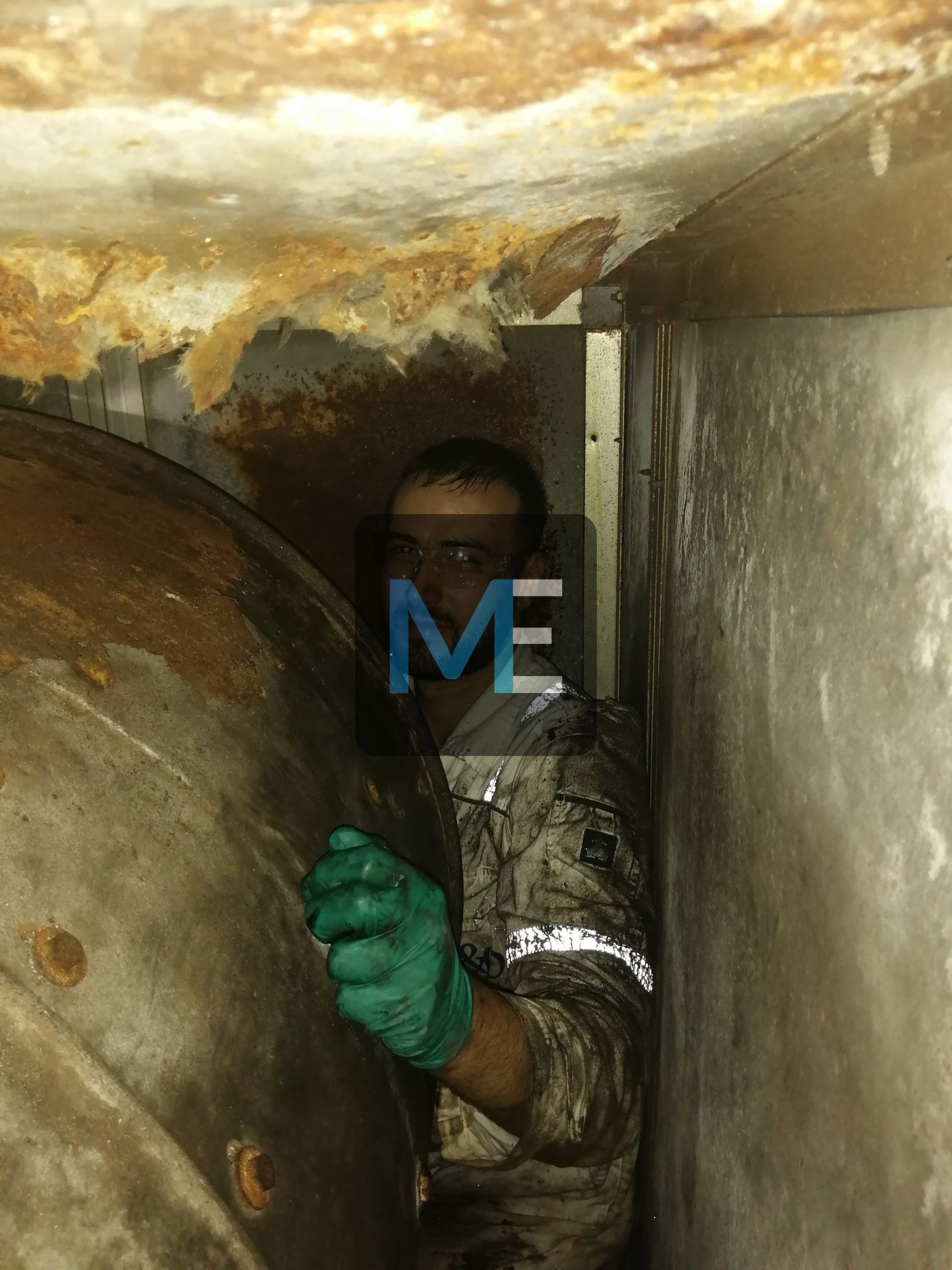 Repair of a fan with an autonomous cooling station