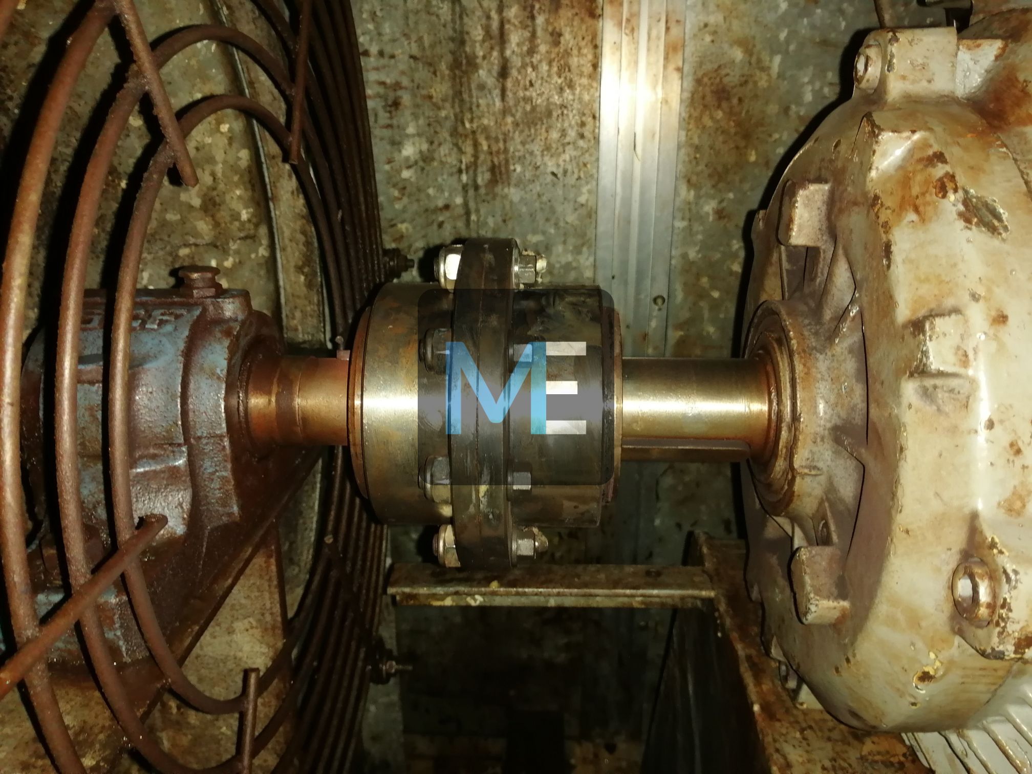 Repair of a fan with an autonomous cooling station