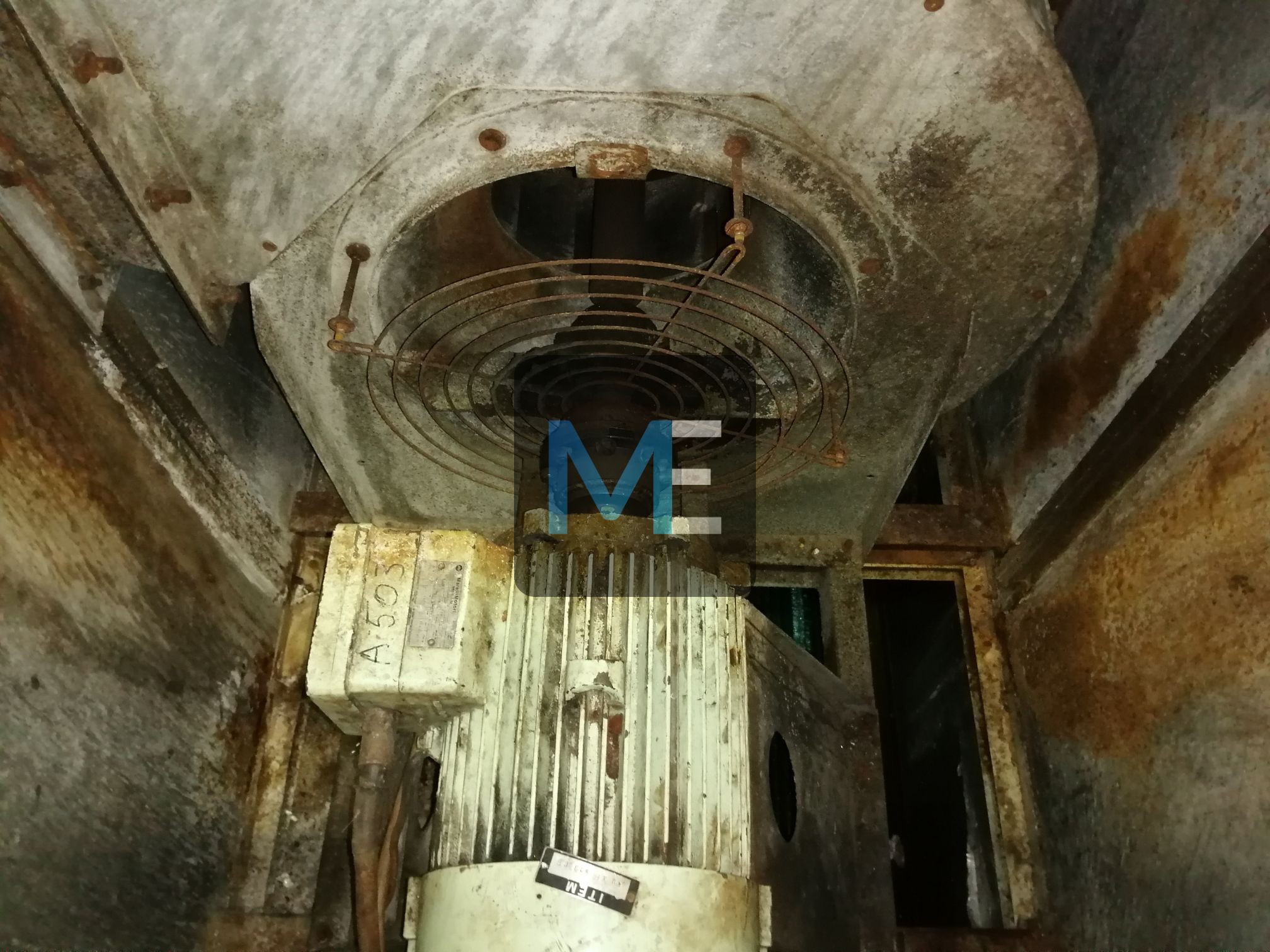 Repair of a fan with an autonomous cooling station