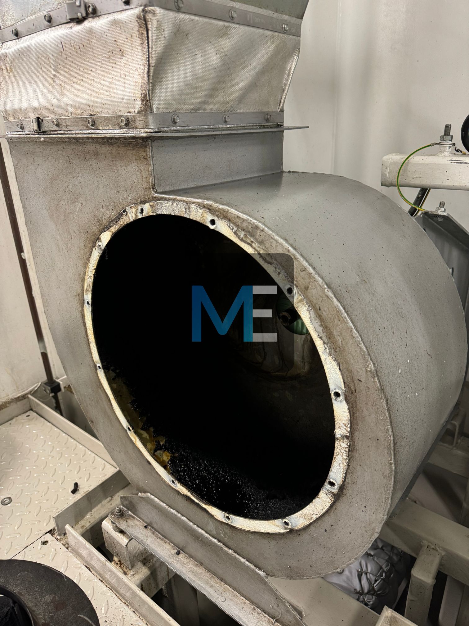Repair of a exhaust fan on a Passenger Ship