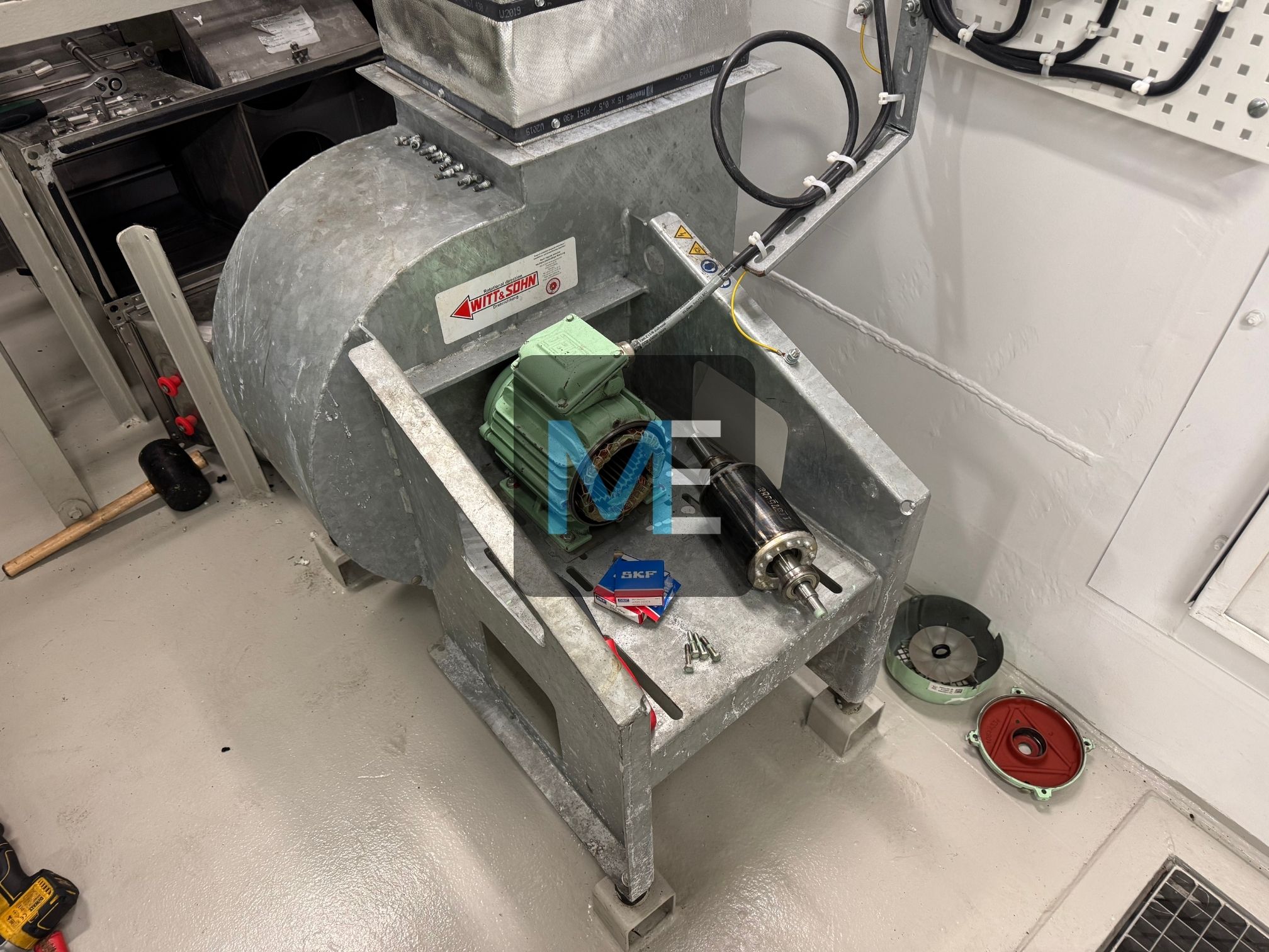 Major repair of the suction fan for the engine room