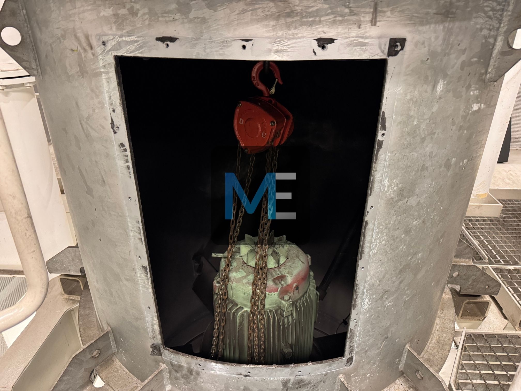 Major repair of the suction fan for the engine room