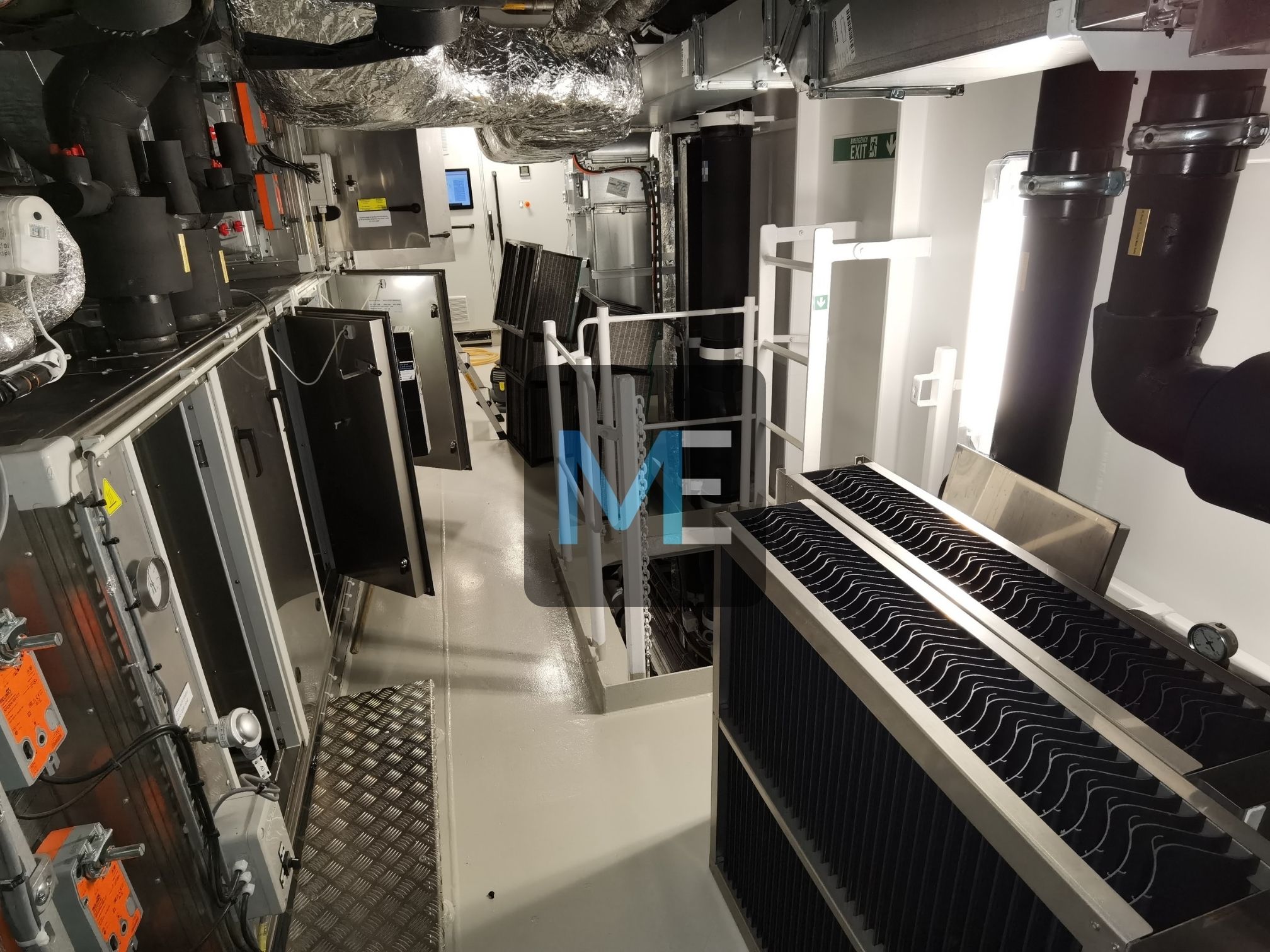 Full service of air conditioning cameras for Hotels, Commercial premises, Factories and industrial enterprises, Yachts and Ships.