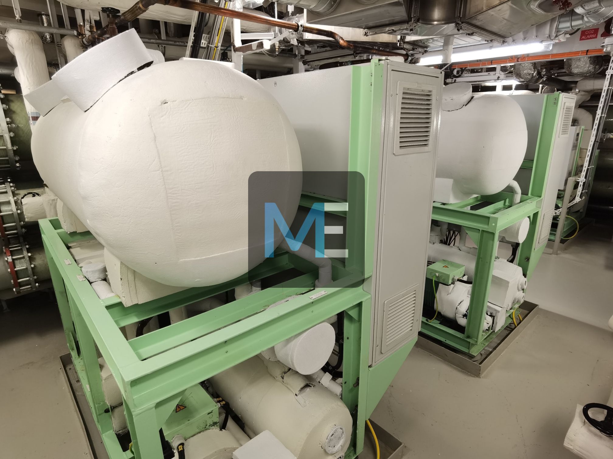 Painting of Insulation for Refrigeration and Air Conditioning Systems.