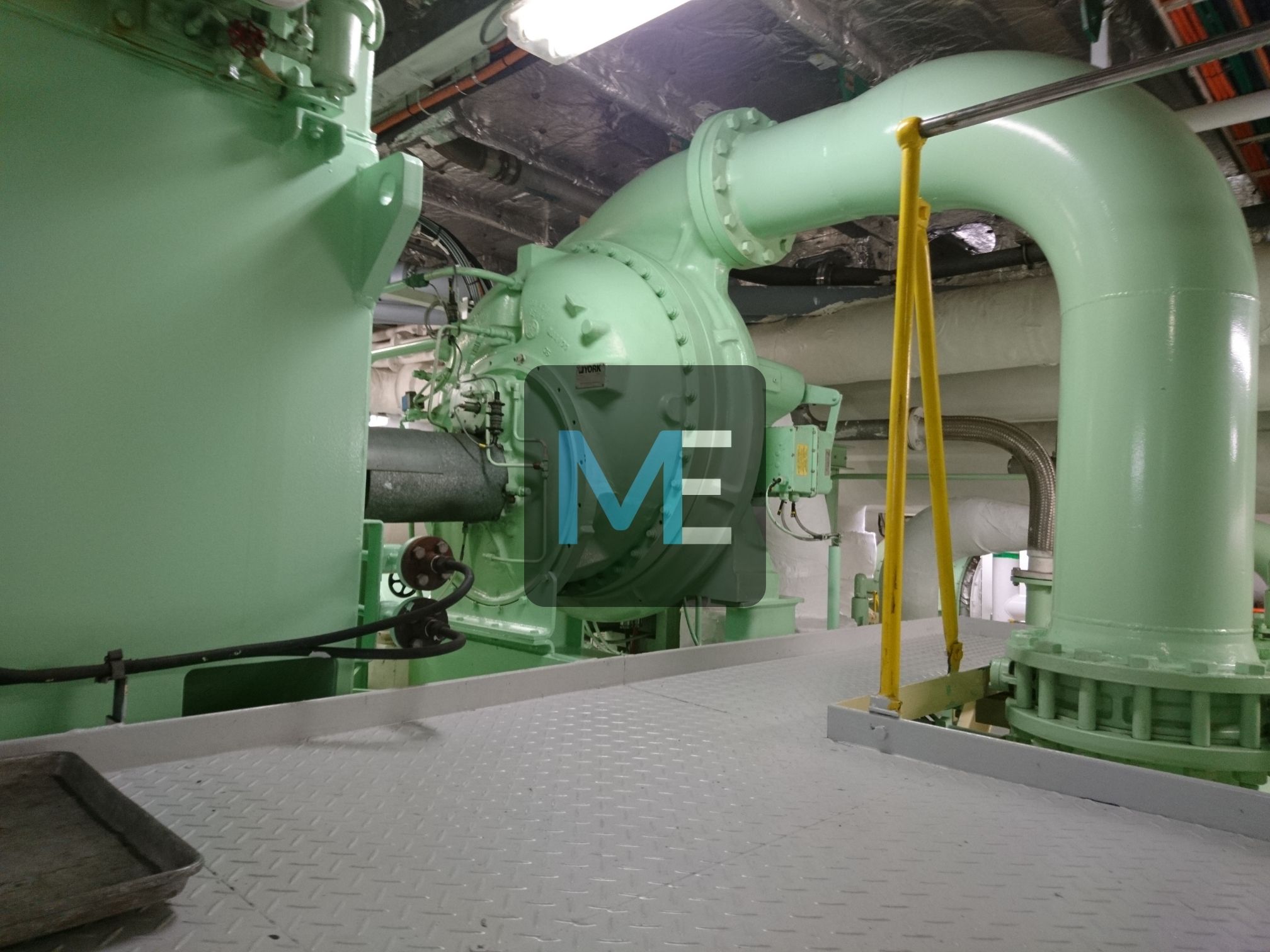 Centrifugal chillers YORK YK